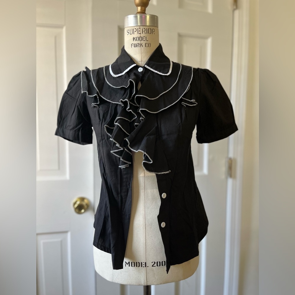 K2 Black Ruffle Short Sleeve Blouse Size S